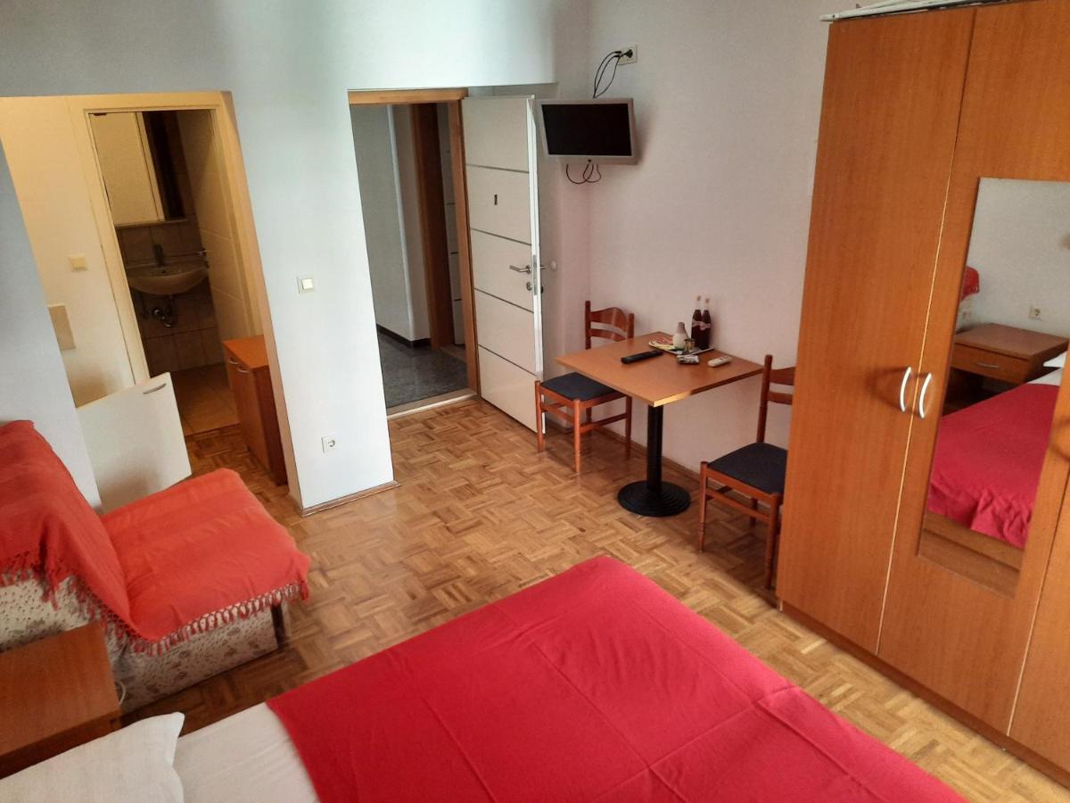 Vila Doris Hotel Baska Voda Exterior photo